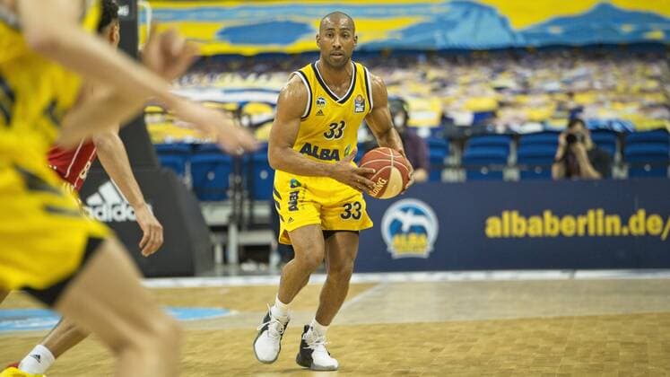 Jayson Granger - Alba 33, 09.06.2021, BBL, Alba Berlin vs FC Bayern - Finale - Spiel 1, in der Mercedes Benz Arena, GER, Berlin, 09.06.2021, BBL, Alba vs FC Bayern - Spiel 1 - Playoff Berlin Copyright: xUwexKoch Eibner-Pressefotox EP_UKH