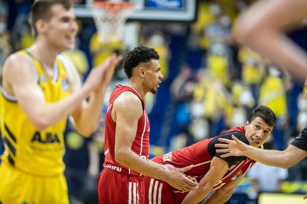 Basketball Berlin 09.06.2021 1. Bundesliga easyCredit BBL Saison 2020 2021 Playoffs Finale Spiel 1 Alba Berlin - FC Bayern München Wade Baldwin (München, No.02) nach 2. Technischen Foul