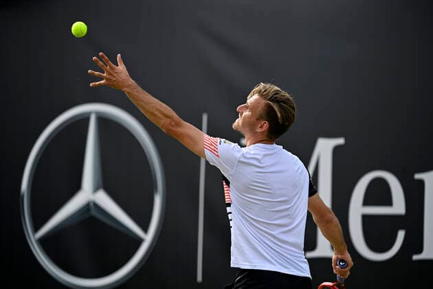 Peter Gojowczyk (GER) Aktion Aufschlag 10.06.2021 Tennis MercedesCup Stuttgart 2021 Weißenhof ATP, Tennis Herren 07.-13.06.2021 Tennis MercedesCup Stuttgart 2021