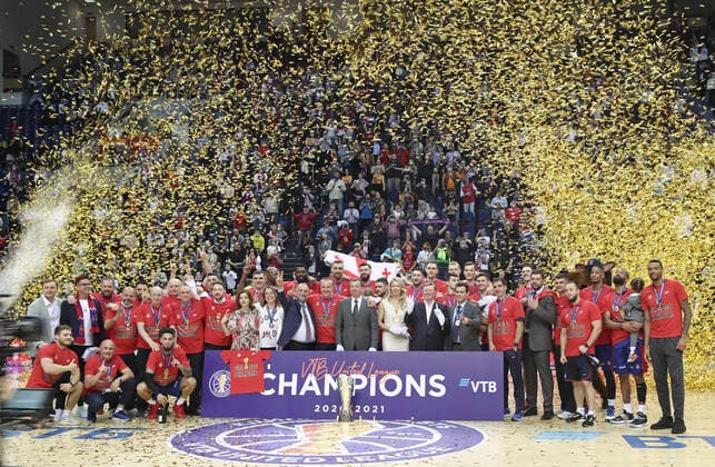 MOSCOW, RUSSIA - JUNE 10, 2021: CSKA Moscow players and coaching staff celebrate winning the VTB United League title after defeating UNICS Kazan 89-81 in Game 3 of the 2021 2022 VTB United League final series at CSKA Arena. Valery Sharifulin TASS  TS1044B4