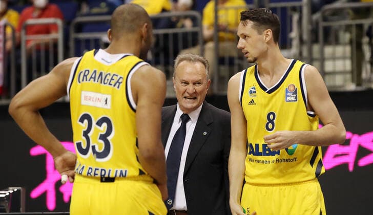 Sport Bilder des Tages Jayson Granger, Trainer Aito Garcia Reneses, Marcus Eriksson Basketball Play Off Finale BBL Bundesliga Herren Saison 2020 2021 10.06.2021 ALBA Berlin vs. FC Bayern München