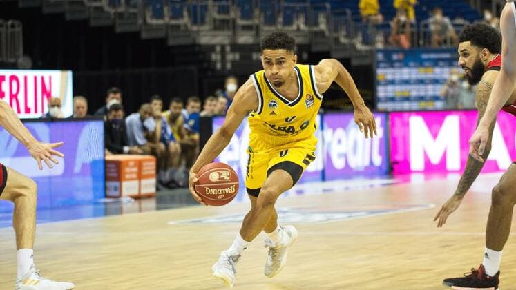 Maodo Lo - Alba 0, 10.06.2021, BBL, Alba Berlin vs FC Bayern - Finale - Spiel 2, in der Mercedes Benz Arena, GER, Berlin, 10.06.2021, BBL, Alba vs FC Bayern - Spiel 2 - Playoff Berlin Copyright: xUwexKoch Eibner-Pressefotox EP_UKH