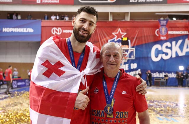 MOSCOW, RUSSIA - JUNE 10, 2021: CSKA Moscow player Tornike Shengelia (L) and CSKA Veteran Council member Asker Barcho pose for a photograph as CSKA Moscow celebrate winning the VTB United League title after defeating UNICS Kazan 89-81 in Game 3 of the 2021 2022 VTB United League final series at CSKA Arena. Valery Sharifulin TASS  TS104503