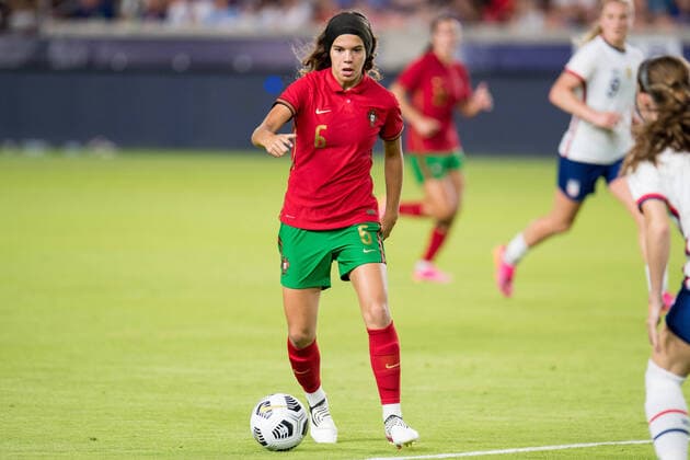 June 10, 2021: Portugal midfielder Andreia Jacinto (6) controls the ball during an international soccer match between Portugal and USA at BBVA Stadium in Houston, TX. USA won the match 1 to 0... CSM Houston U.S. - ZUMAc04_ 20210610_zaf_c04_262 Copyright: xTraskxSmithx