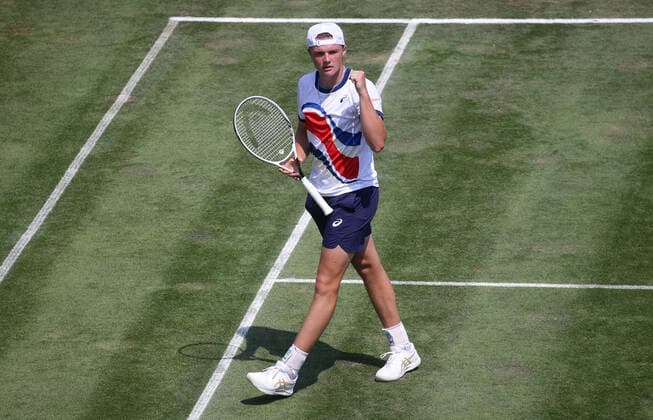 Stuttgart , Tennis MercedesCup 2021 , Viertelfinale , Dominic Stricker ( SUI )