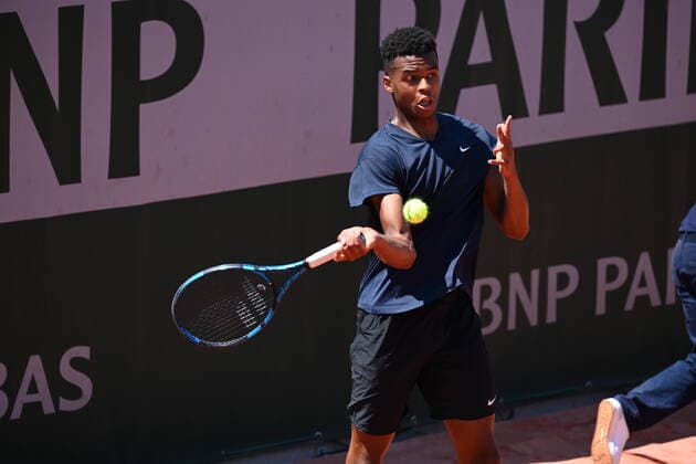 Tennis : Roland Garros 2021 - France - demi finale junior Arthur Fils contre Giovanni Mpetsi Perricard - France Tennis : Roland Garros 2021 - France - 11 06 2021 chryslenecaillaud 