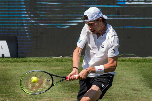 Ugo Humbert (FRA). Deutschland, Stuttgart, 11.06.2021, Tennis, ATP250, MercedesCup 2021, Viertelfinale, Ugo Humbert (FRA) - Felix Auger-Aliassime (CAN), TC Weissenhof Foto: A2 Bildagentur Peter Hartenfelser