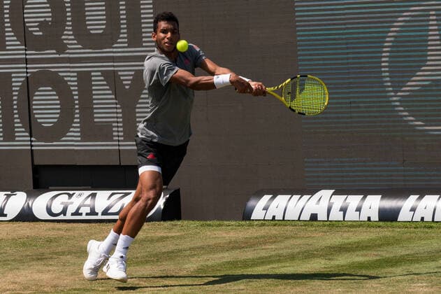 Felix Auger-Aliassime (CAN). Deutschland, Stuttgart, 11.06.2021, Tennis, ATP250, MercedesCup 2021, Viertelfinale, Ugo Humbert (FRA) - Felix Auger-Aliassime (CAN), TC Weissenhof Foto: A2 Bildagentur Peter Hartenfelser