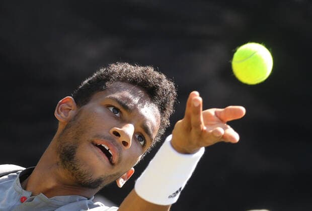 Stuttgart , Tennis MercedesCup 2021 , Viertelfinale , Felix Auger-Aliassime ( FRA )
