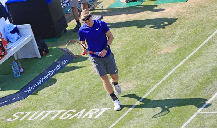 1.06.2021, ATP, Tennis Herren Tour Mercedes Cup Stuttgart, Weissenhofff, Tennis, im Bild: Denis Shapovalov (CAN)