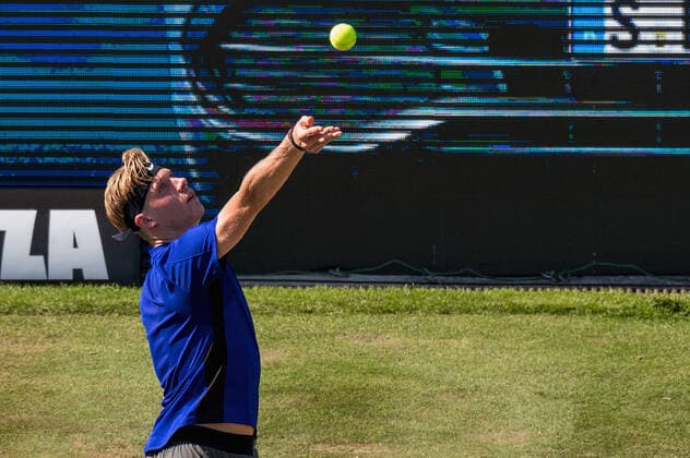 Denis Shapovalov (CAN). Deutschland, Stuttgart, 11.06.2021, Tennis, ATP250, MercedesCup 2021, Viertelfinale, Denis Shapovalov (CAN) - Marin Cilic (CRO), TC Weissenhof Foto: A2 Bildagentur Peter Hartenfelser