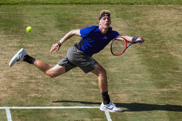 Denis Shapovalov (CAN). Deutschland, Stuttgart, 11.06.2021, Tennis, ATP250, MercedesCup 2021, Viertelfinale, Denis Shapovalov (CAN) - Marin Cilic (CRO), TC Weissenhof Foto: A2 Bildagentur Peter Hartenfelser