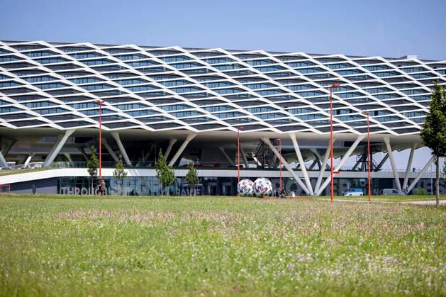 11.06.2021, Fussball, Deutsche Nationalmannschaft, EM-Quartier und Trainingslager, GER, Herzogenaurach, Adidas Home Ground Bild: v. li. Adidas World of Sports Copyright: HMBxMedia xHeikoxBecker