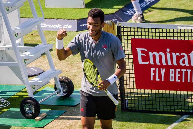 Felix Auger-Aliassime (FRA) Siegerfaust beim Spiel: Ugo Humbert (FRA) vs. Felix Auger-Aliassime (FRA) ATP, Tennis Herren 250 ATP TOUR ATP-Rasenturnier: MercedesCup 2021 am 11.06.2021 in Stuttgart (TC Weissenhof), Baden-Wuerttemberg, Deutschland Stuttgart. 11.06.21 Tennis , 11.06.2021, Stuttgart (Deutschland)