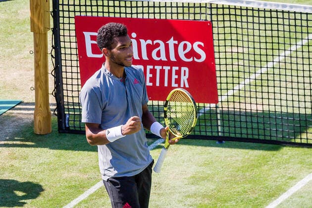 Felix Auger-Aliassime (FRA) Siegerfaust beim Spiel: Ugo Humbert (FRA) vs. Felix Auger-Aliassime (FRA) ATP, Tennis Herren 250 ATP TOUR ATP-Rasenturnier: MercedesCup 2021 am 11.06.2021 in Stuttgart (TC Weissenhof), Baden-Wuerttemberg, Deutschland Stuttgart. 11.06.21 Tennis , 11.06.2021, Stuttgart (Deutschland)