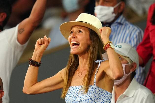 Mandatory Credit: Photo by Javier Garcia BPI Shutterstock (12058128nw) Novak Djokovic s wife, Jelena Djokovic celebrates French Open Tennis, Day Thirteen, Roland Garros, Paris, France - 11 Jun 2021 French Open Tennis, Day Thirteen, Roland Garros, Paris, France - 11 Jun 2021  Copyright: xJavierxGarcia BPI Shutterstockx 12058128nw
