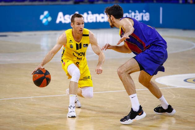 Basketball, Halbfinale, FC Barcelona - CB 1939 Canarias FC Barcelona, Barca V Lenovo Tenerife - Liga ACB Playoff 09 Marcelinho Huertas of Lenovo Tenerife defended by 09 Leandro Bolmaro of FC Barcelona during the Liga ACB playoff 3rd match of the semi final between FC Barcelona and Lenovo Tenerife at Palau Blaugrana on June 11, 2021 in Barcelona, Spain. Barcelona Spain bonilla-fcbarcel210611_nprgC  Copyright: xXavierxBonillax