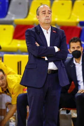 Basketball, Halbfinale, FC Barcelona - CB 1939 Canarias FC Barcelona, Barca V Lenovo Tenerife - Liga ACB Playoff Coach Txus Vidorreta of Lenovo Tenerife during the Liga ACB playoff 3rd match of the semi final between FC Barcelona and Lenovo Tenerife at Palau Blaugrana on June 11, 2021 in Barcelona, Spain. Barcelona Spain bonilla-fcbarcel210611_nptaH  Copyright: xXavierxBonillax