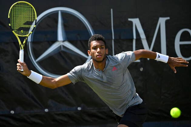 Felix Auger-Aleassime (CAN) Aktion 12.06.2021 Halbfinale Tennis MercedesCup Stuttgart 2021 Weißenhof ATP, Tennis Herren 07.-13.06.2021 Tennis MercedesCup Stuttgart 2021