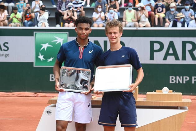 Tennis : Roland Garros 2021 - France - Finale Juniors garcons - Arthur Fils contre Lucas Van Assche - France - Victoire de Van Assche Tennis : Roland Garros 2021 - France - 12 06 2021 chryslenecaillaud Panoramic 