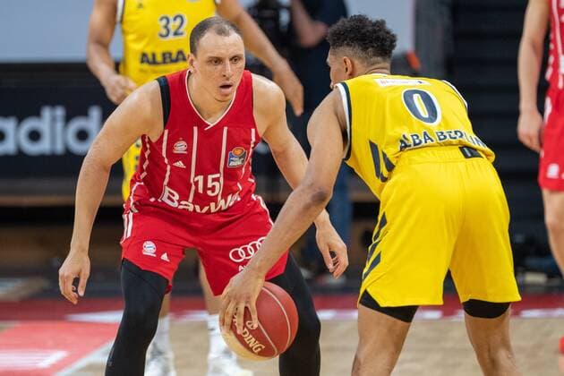 Robin Amaize 15 (FC Bayern), Maodo Lo 0 (Alba Berlin), FC Bayern Basketball vs. Alba Berlin, BBL Playoffs, Finale, 12.06.2021 Muenchen Bayern Deutschland