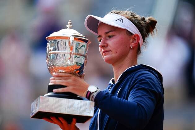 Mandatory Credit: Photo by Javier Garcia BPI Shutterstock (12058169ck) Barbora Krejcikova celebrates with the Suzanne-Lenglen cup after victory in the Women s Singles final French Open Tennis, Day Fourteen, Roland Garros, Paris, France - 12 Jun 2021 French Open Tennis, Day Fourteen, Roland Garros, Paris, France - 12 Jun 2021  Copyright: xJavierxGarcia BPI Shutterstockx 12058169ck