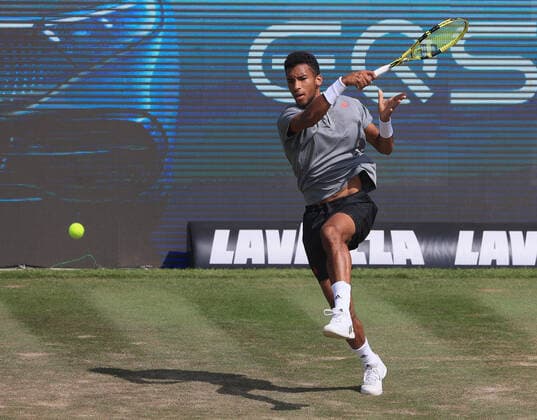 12.06.2021, ATP, Tennis Herren Tour Mercedes Cup 2021 Stuttgart, TC Weissenhof, Tennis, im Bild: Felix Auger Aliassime (CAN)
