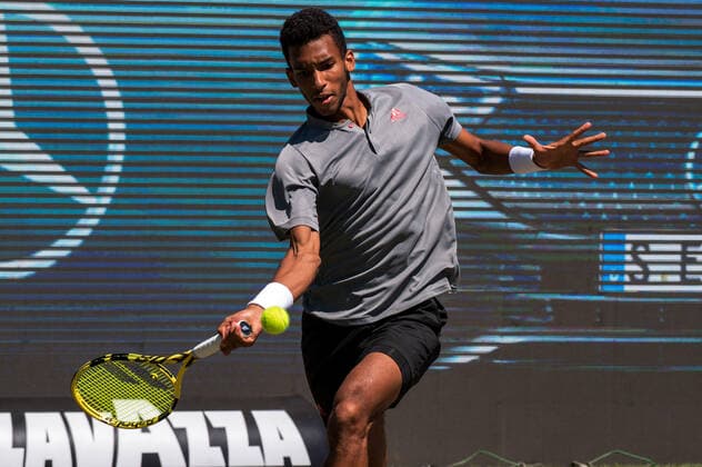 Felix Auger-Aliassime (CAN). Deutschland, Stuttgart, 13.06.2021, Tennis, ATP250, MercedesCup 2021, Finale, Marin Cilic (CRO) - Felix Auger-Aliassime (CAN), TC Weissenhof Foto: A2 Bildagentur Peter Hartenfelser