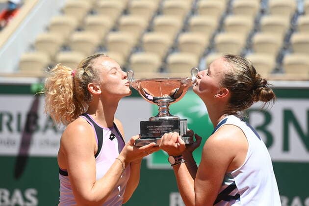 Tennis : Roland Garros 2021 - France - Victoire de Krejcikova Siniakova - Republique Tcheque contre Mateek Sand - Usa - Swiatek - Pologne Tennis : Roland Garros 2021 - France - 13 06 2021 chryslenecaillaud Panoramic 