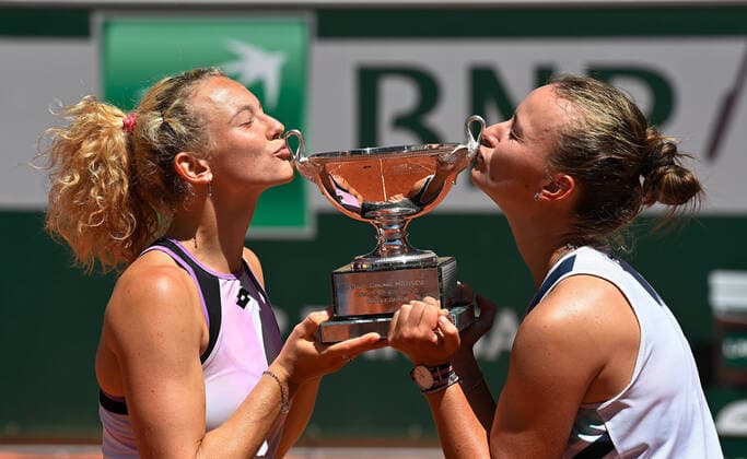 2021 Roland Garros Womans Double Final 13.06.2021 Barbora Krejcikova ,CZE and Katerina Siniakova , CZE beat Bethanie Mattek -Sands USA and Iga Swiatek Poland