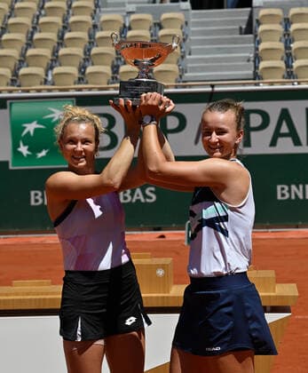 2021 Roland Garros Womans Double Final 13.06.2021 Barbora Krejcikova ,CZE and Katerina Siniakova , CZE beat Bethanie Mattek -Sands USA and Iga Swiatek Poland