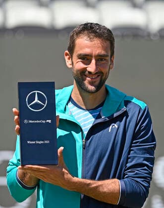 Marin Cilic (CRO) Siegerehrung mit Pokal 13.06.2021 Finale Tennis MercedesCup Stuttgart 2021 Weißenhof ATP, Tennis Herren 07.-13.06.2021 Tennis MercedesCup Stuttgart 2021