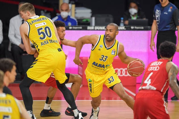 Basketball, BBL, 20210613, FC Bayern München - Alba Berlin. Im Bild Jayson GRANGER (Alba Berlin, 33) Dribbling Ball. München Audi Dome Bayern Deutschland Copyright: Passion2Press MarkusxFischerx
