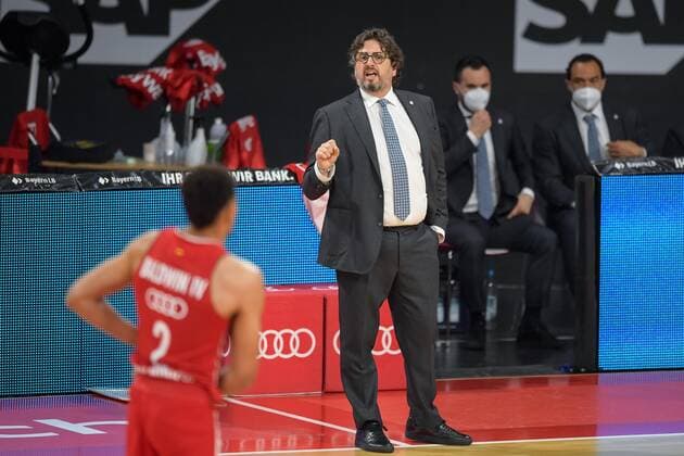 Basketball, BBL, 20210613, FC Bayern München - Alba Berlin. Im Bild Head Coach des FC Bayern München Andrea TRINCHIERI diskutiert mit Wade BALDWIN (FC Bayern München, 2). München Audi Dome Bayern Deutschland Copyright: Passion2Press MarkusxFischerx