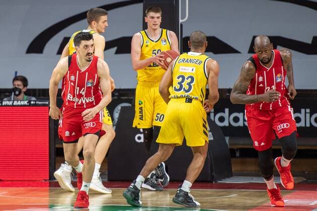 Nihad Djedovic 14 (FC Bayern), James Gist 21 (FC Bayern), FC Bayern Basketball vs. Alba Berlin, BBL Playoffs, Finale, 13.06.2021 Muenchen Bayern Deutschland