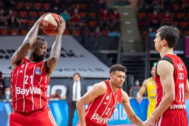 James Gist 21 (FC Bayern), Wade Baldwin 2 (FC Bayern), Vladimir Lucic 11 (FC Bayern), FC Bayern Basketball vs. Alba Berlin, BBL Playoffs, Finale, 13.06.2021 Muenchen Bayern Deutschland