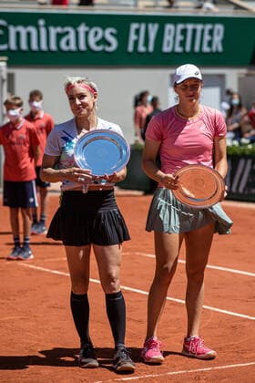 (210613) -- PARIS, June 13, 2021 -- Iga Swiatek (R) Bethanie Mattek-Sands pose with their trophies after the women s doubles final between Barbora Krejcikova Katerina Siniakova of the Czech Republic and Iga Swiatek of Poland Bethanie Mattek-Sands of the United States at the French Open tennis tournament at Roland Garros in Paris, France, June 13, 2021. (Photo by Xinhua) (SP)FRANCE-PARIS-TENNIS-ROLAND GARROS-FRENCH OPEN-WOMEN S DOUBLES-FINAL AurelienxMorissard 