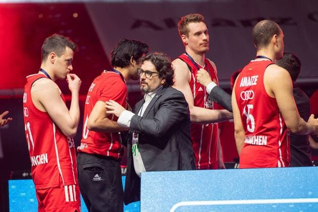 Head Coach Andrea Trinchieri (FC Bayern) bei Seinem Team, FC Bayern Basketball vs. Alba Berlin, BBL Playoffs, Finale, 13.06.2021 Muenchen Bayern Deutschland