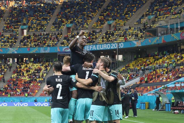 Bilder des Jahres 2021, Sport 06 Juni SOCCER - UEFA EURO, EM, Europameisterschaft,Fussball 2020 BUCHAREST,ROMANIA,13.JUN.21 - SOCCER - UEFA European Championship, EM, Europameisterschaft OEFB international match, Länderspiel, Nationalmannschaft Austria vs North Macedonia. Image shows the rejoicing of team AUT.  GEPAxpictures xChristianxWalgram