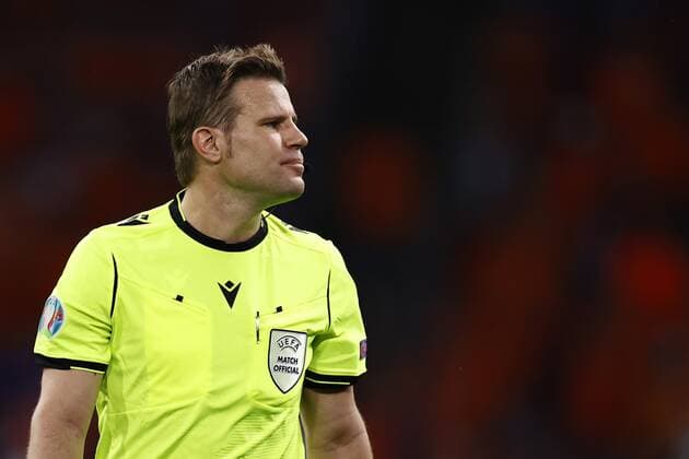 AMSTERDAM - Referee Felix Brych during the UEFA EURO, EM, Europameisterschaft,Fussball 2020 Group C match between the Netherlands and Ukraine at the Johan Cruijff ArenA on June 13, 2021 in Amsterdam, Netherlands. ANP MAURICE VAN STEEN EURO 2020 group C 2020 2021 xVIxANPxSportx xxANPxIVx