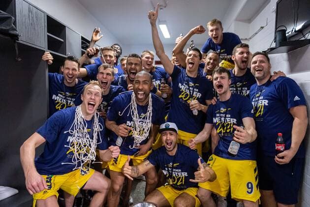 Basketball München 13.06.2021 1. Bundesliga easyCredit BBL Saison 2020 2021 Playoffs Finale Spiel 4 FC Bayern München - Alba Berlin Alba gewinnt die Serie mit 3:1 und ist Deutscher Meister 2021