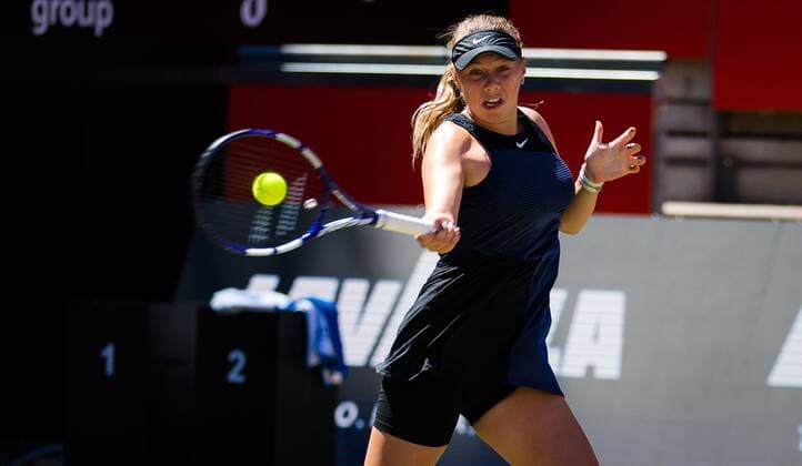 Mandatory Credit: Photo by Rob Prange Shutterstock (12072930p) Amanda Anisimova of the United States in action during the first round of the 2021 bett1open WTA, Tennis Damen 500 tennis tournament bett1open Tournament, Tennis, Berlin, Germany - 14 Jun 2021 bett1open Tournament, Tennis, Berlin, Germany - 14 Jun 2021  Copyright: xRobxPrange Shutterstockx 12072930p