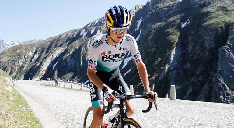 Foto Manuel Geisser 13.06.2021 Andermatt : Radsport Tour de Suisse 8.Etappe Andermatt - Andermatt Anton Palzer GER Team Bora Hansgrohe im Aufstieg zum Gotthardpass (Tremola)