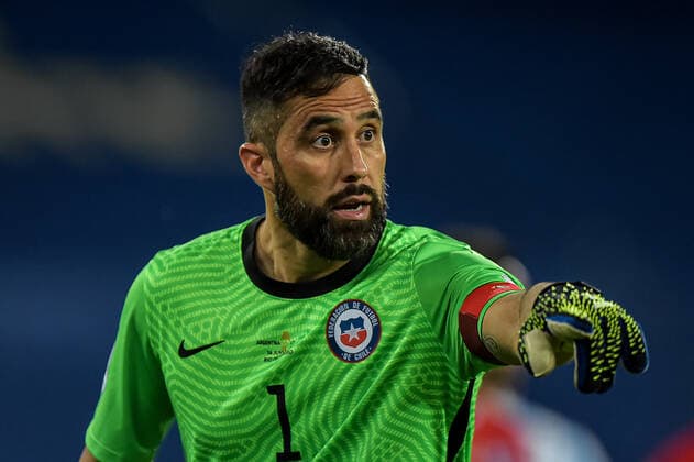 Argentina v Chile: Group A - Copa America Brazil 2021 Bravo player from Chile during a match against Argentina at the Engenhao stadium, for the Copa America 2021, on June 14, 2021 in Rio de Janeiro, Brazil. Rio De Janeiro Brazil ribeiro-notitle210614_npvUm  Copyright: xThiagoxRibeirox