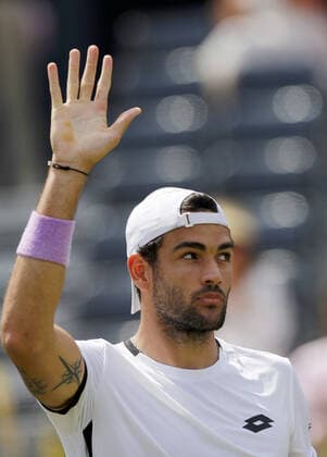 Mandatory Credit: Photo by Ella Ling BPI Shutterstock (12074706ag) Matteo Berrettini of Italy thanks the crowd Cinch Championships, Day Two, Tennis, Queens Club, London, UK - 15 June 2021 EDITORIAL USE ONLY No use with unauthorised audio, video, data, fixture lists, club league logos or live services. Online in-match use limited to 120 images, no video emulation. No use in betting, games or single club league player publications. Cinch Championships, Day Two, Tennis, Queens Club, London, UK - 15 June 2021 EDITORIAL USE ONLY No use with unauthorised audio, video, data, fixture lists, club league logos or live services. Online in-match use limited to 120 images, no video emulation. No use in betting, games or single club league player publications.  Copyright: xEllaxLing BPI Shutterstockx 12074706ag