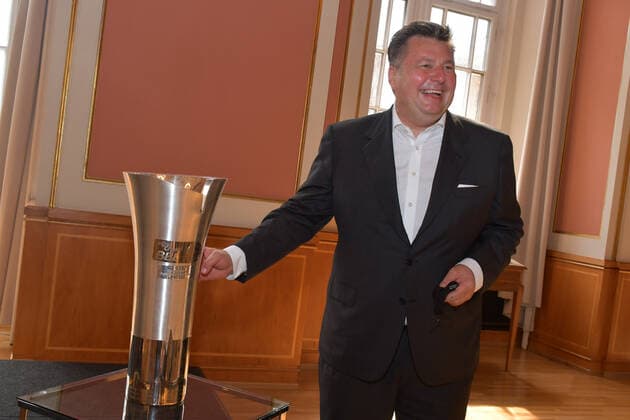 Andreas Geisel, Senator für Inneres uns Empfang des Berliner Basketball-Bundesligavereins Alba Berlin zum 10. Meistertitel-Gewinn in Berlin am 15.06.2021 ALBA Berlin Empfang Rotes Rathaus