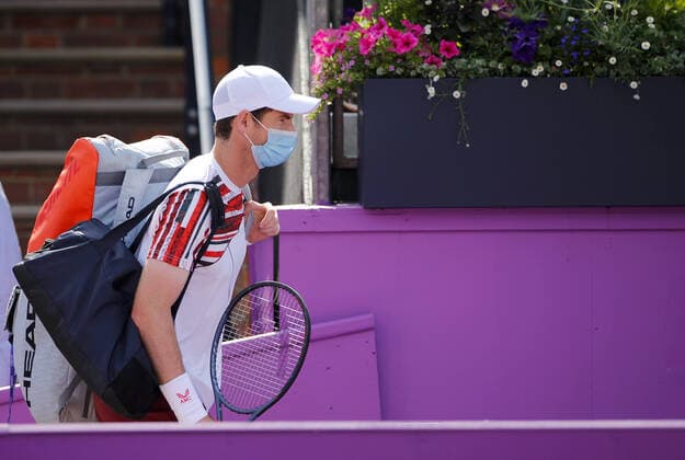 Mandatory Credit: Photo by Ella Ling BPI Shutterstock (12074706ce) Andy Murray of GBR walks onto court in a face mask Cinch Championships, Day Two, Tennis, Queens Club, London, UK - 15 June 2021 EDITORIAL USE ONLY No use with unauthorised audio, video, data, fixture lists, club league logos or live services. Online in-match use limited to 120 images, no video emulation. No use in betting, games or single club league player publications. Cinch Championships, Day Two, Tennis, Queens Club, London, UK - 15 June 2021 EDITORIAL USE ONLY No use with unauthorised audio, video, data, fixture lists, club league logos or live services. Online in-match use limited to 120 images, no video emulation. No use in betting, games or single club league player publications.  Copyright: xEllaxLing BPI Shutterstockx 12074706ce