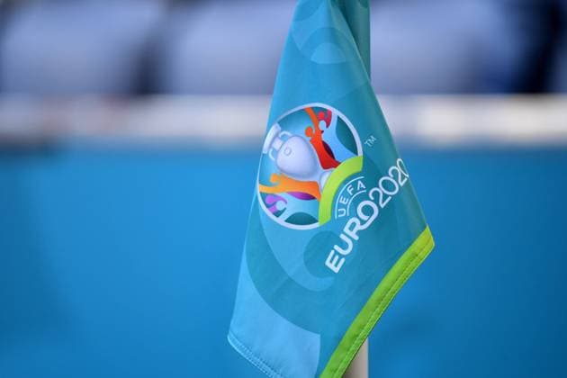 Randmotiv,Eckfahne mit EM Logo. Gruppenphase,Vorrunde Gruppe F, Spiel M12, Frankreich (F) - Deutschland (GER) 1-0 am 15.06.2021 in Muenchen Fussball Arena (Alliianz Arena). Fussball EM 2020 vom 11.06.2021-11.07.2021.