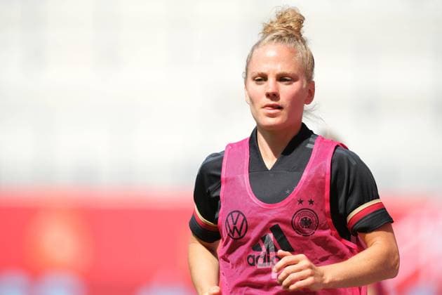 Leonie Maier (Deutschland, 4) beim Laenderspiel Deutschland vs. Chile, Fussball, DFB Laenderspiel, 15.06.2021 Deutschland vs. Chile, Fussball, DFB Laenderspiel, 15.06.2021 Offenbach Copyright: xEibner-Pressefotox xMichaelxBermelx