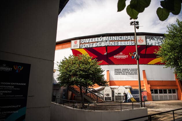 210617 Exterior view over Pavello Municipal Font de San Lluis arena ahead of the FIBA Women s Eurobasket match between Sweden and Slovakia on June 17, 2021 in Valencia. Photo: Maxim ThorÃ BILDBYRAN kod MT MT0187 basket basketball national team, Nationalteam fiba women s eurobasket basket-em sverige sweden slovakien slovakia dam bbeng dag 1 day 1 interiör genre Copyright: MAXIMxTHORE BB210617MT002